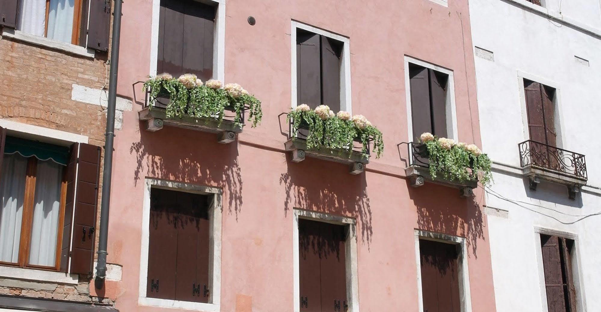 Casa Delle Ortensie Venedig Exteriör bild